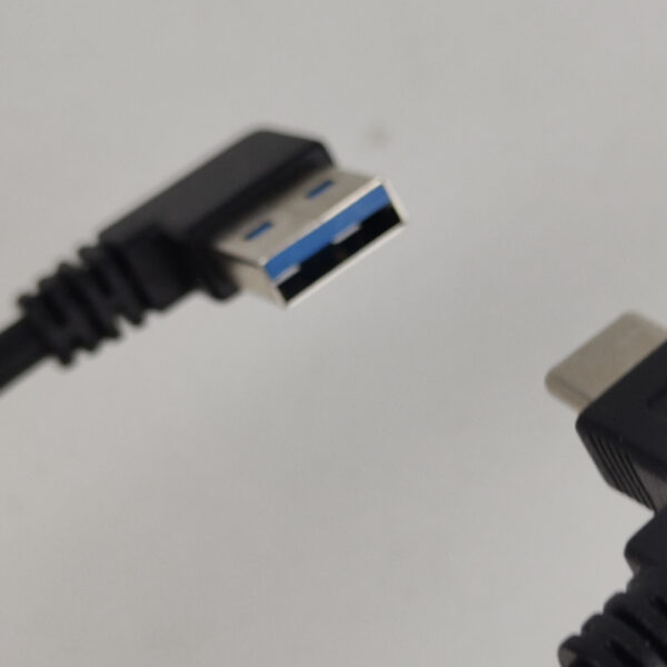 Cabo USB-C para USB-A Em Ângulo 5Gbps