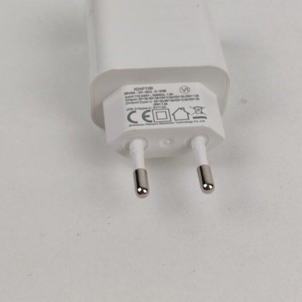 Carregador de Tomada USB-C e USB-A 30W