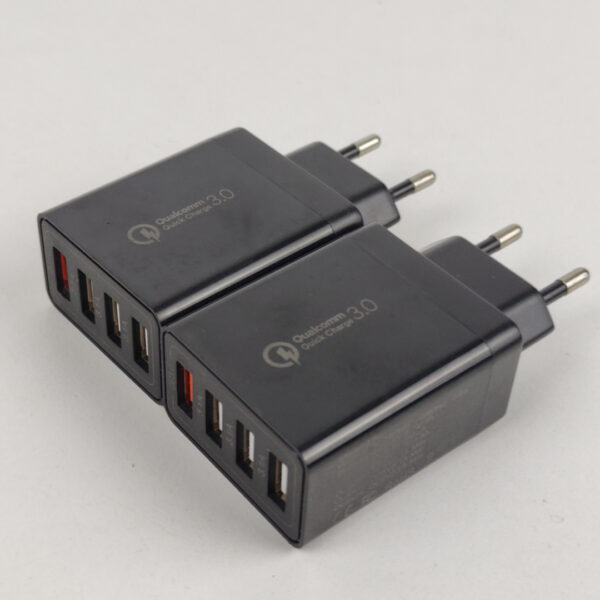 F126X3630_1782314614205_0 Carregador USB de Parede 4 Portas Quick Charge 3.0 33W