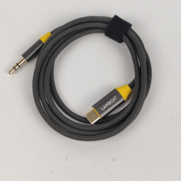 Cabo de Áudio USB-C para Jack 3,5 mm