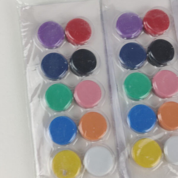 F126X3771_1782410219355_2.jpg 40 Ímanes para Frigorífico Multicolor