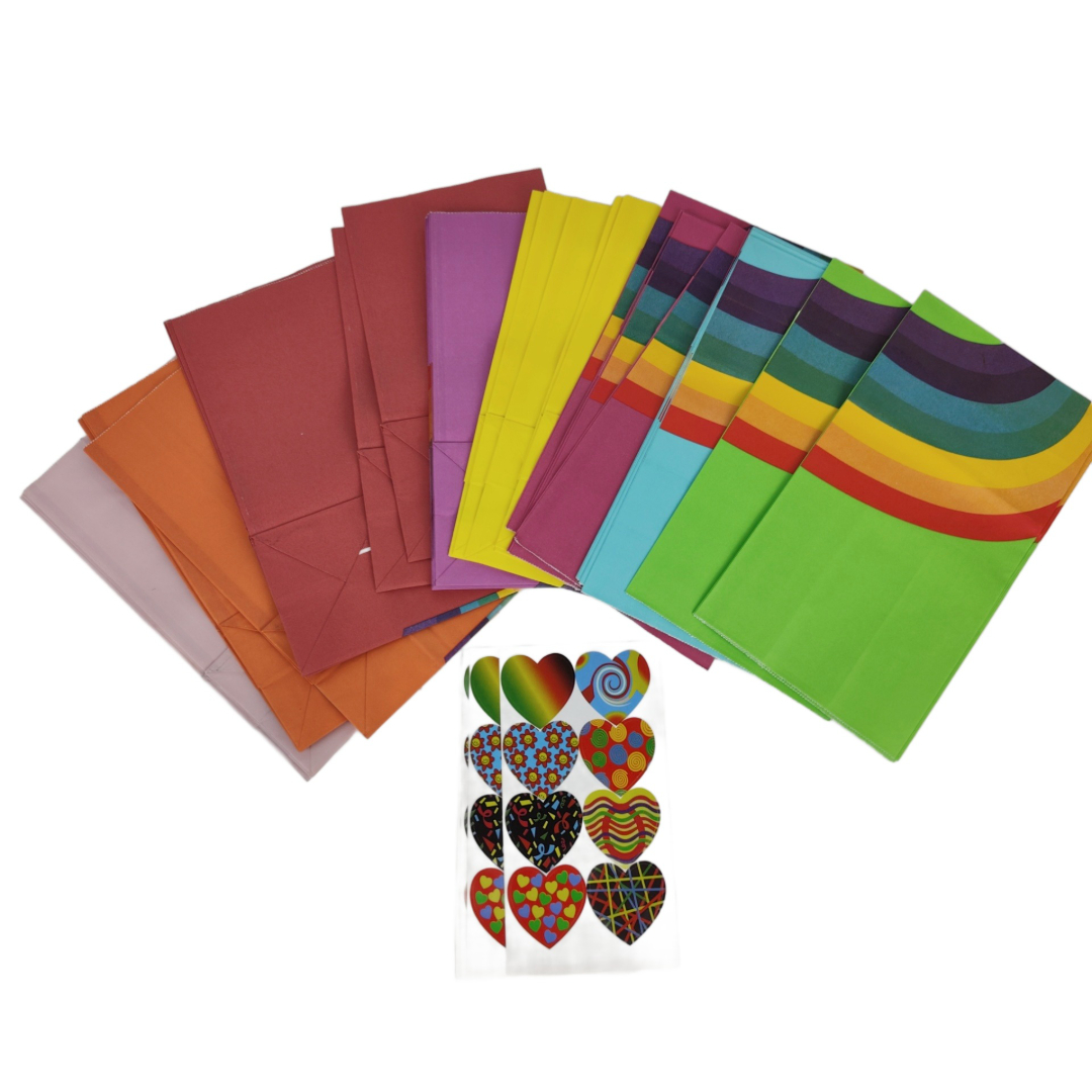 Sacos de Papel Coloridos para Festa Com Autocolantes de Coração