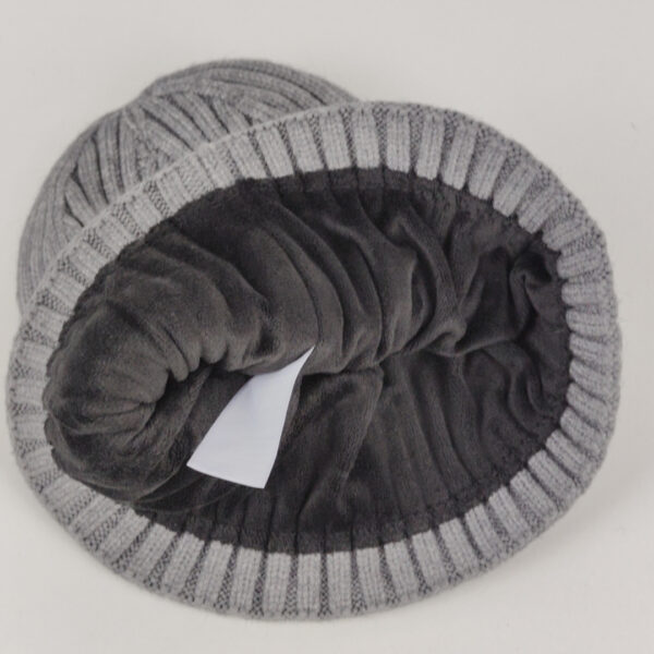 F126X3809_1782414052116_1 Gorro de Malha Cinzento