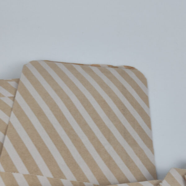 F126X3841_1782467521754_5.jpg Pack Sacos de Papel Com Riscas para Embalagem 17x12 cm