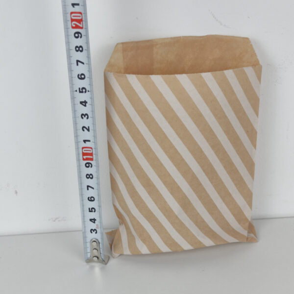 F126X3841_1782467521754_6.jpg Pack Sacos de Papel Com Riscas para Embalagem 17x12 cm