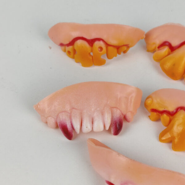 F126X3890_1782471870485_2.jpg Conjunto de Acessórios de Dentes de Halloween
