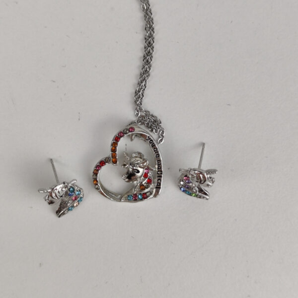 F126X3973_1782495733130_1 Conjunto Pulseira e Brincos Unicórnio