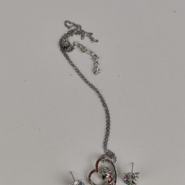 F126X3973_1782495733130_2.jpg Conjunto Pulseira e Brincos Unicórnio