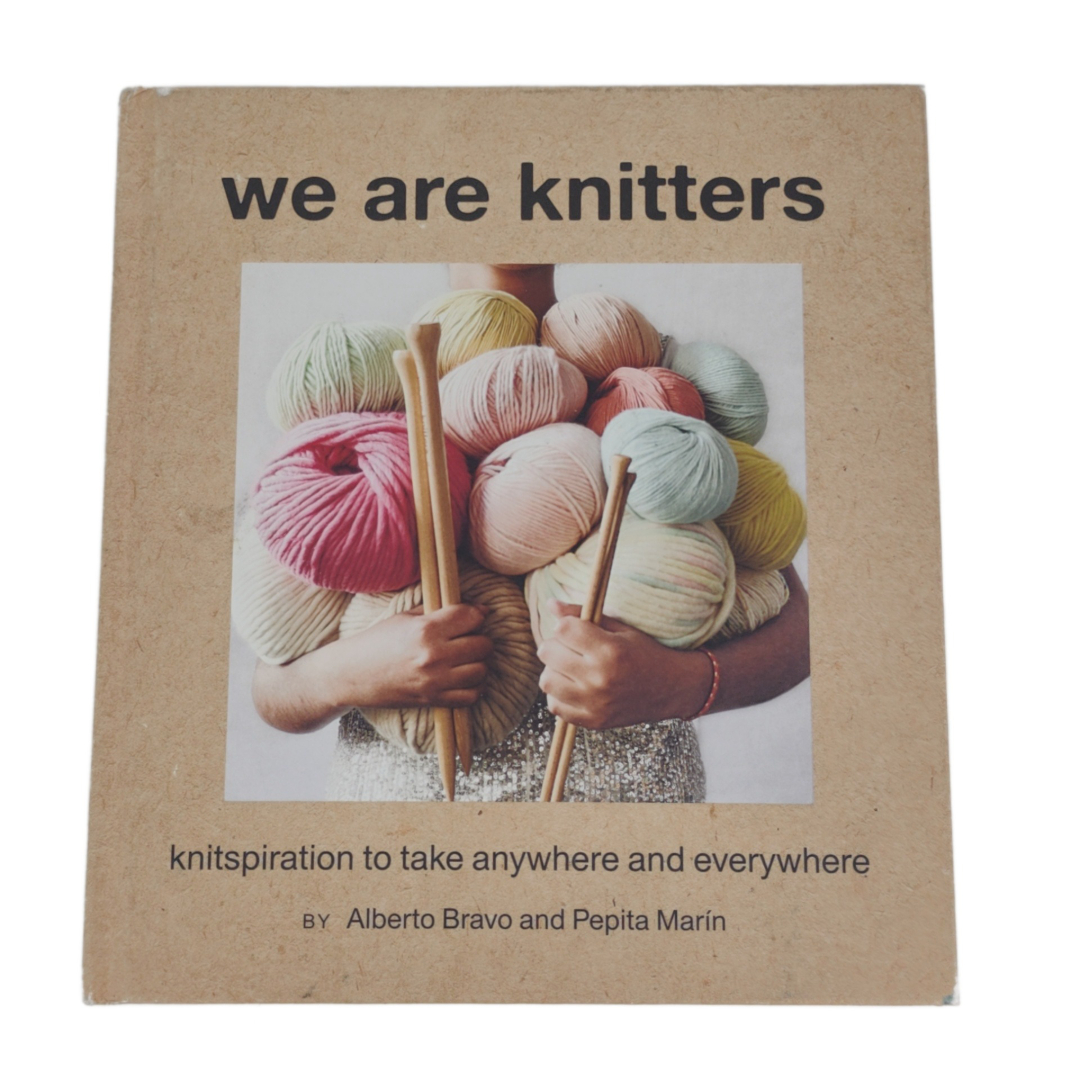 Livro Manual We Are Knitters Inglês - Alberto Bravo e Pepita Marín