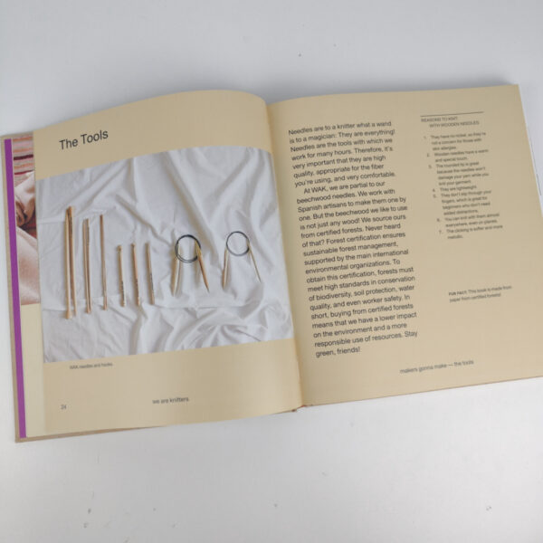 Livro Manual We Are Knitters Inglês - Alberto Bravo e Pepita Marín