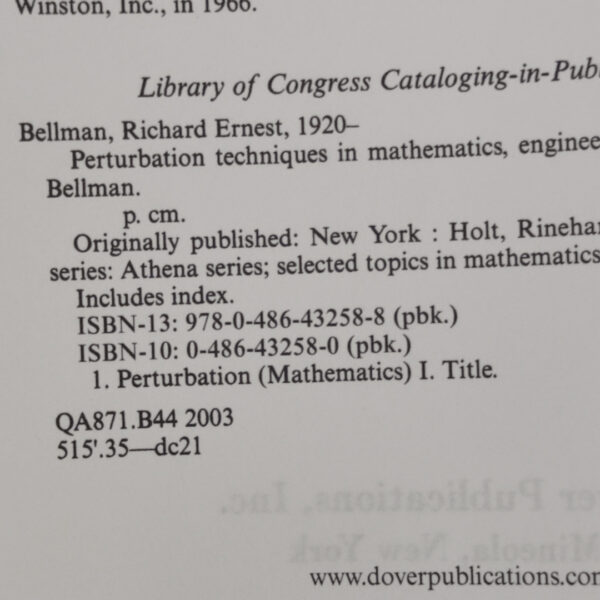 Livro Técnico Perturbation Techniques In Mathematics Engineering & Physics Inglês - Richard Bellman
