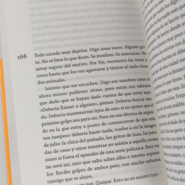 Livro Thriller Nadie Nos Oye Espanhol - Nando López