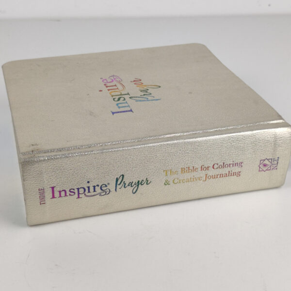 F126X4041_1782600425154_3 Livro Bíblico Inspire Prayer Inglês - Tyndale