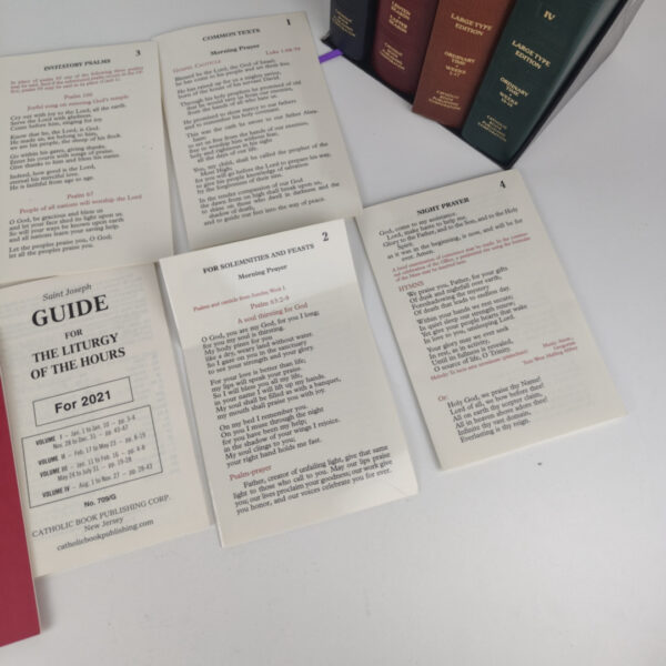 Livro Liturgia Das Horas Inglês - Catholic Book Publishing Corporation
