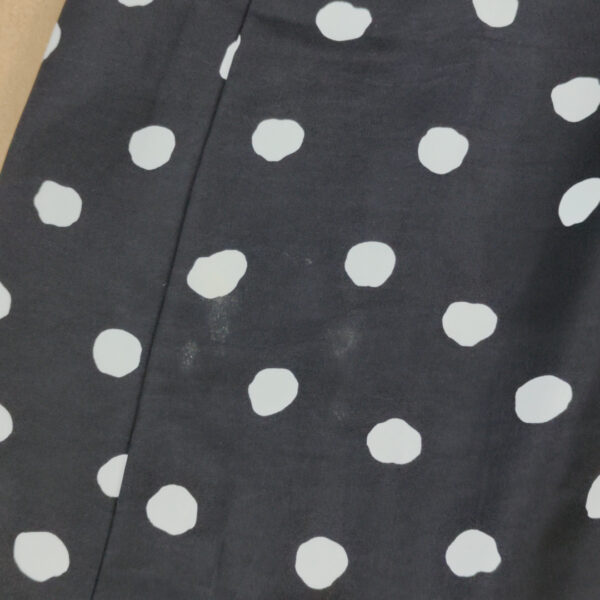 (S) Saia Allegra K com Padrão de Bolas - Preto e Branco