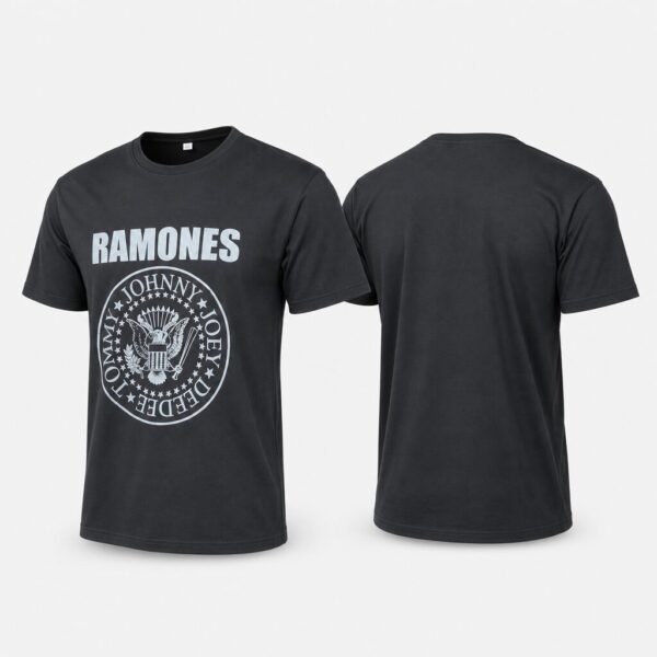 F126X4077_cover_1783361654988 (L) T-shirt Ramones com Estampado Frontal - Preto