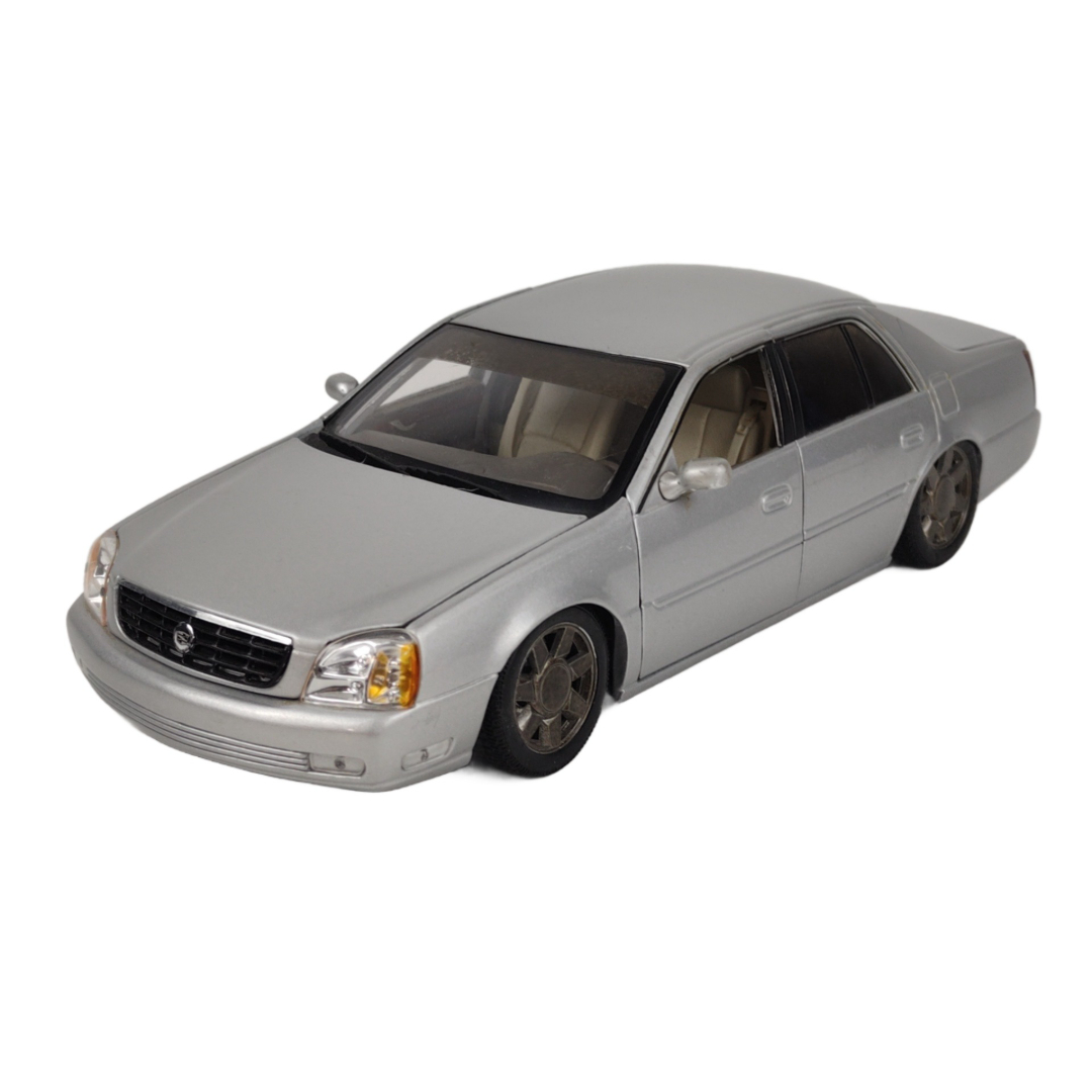 Carro Miniatura Cadillac Deville 2000 1:18 Maisto
