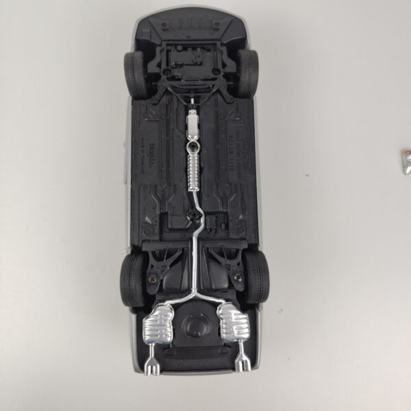 Carro Miniatura Cadillac Deville 2000 1:18 Maisto
